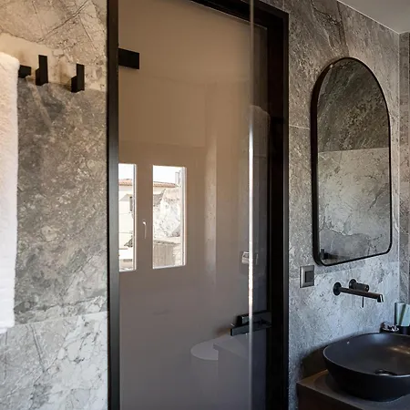 Ethos Apartment *